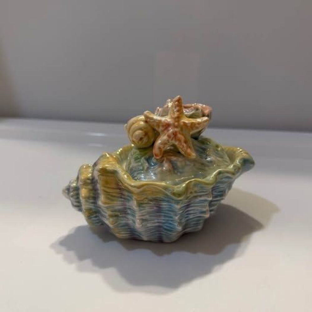 Vintage Iridescent Lusterware Ceramic Shell Trinket Box